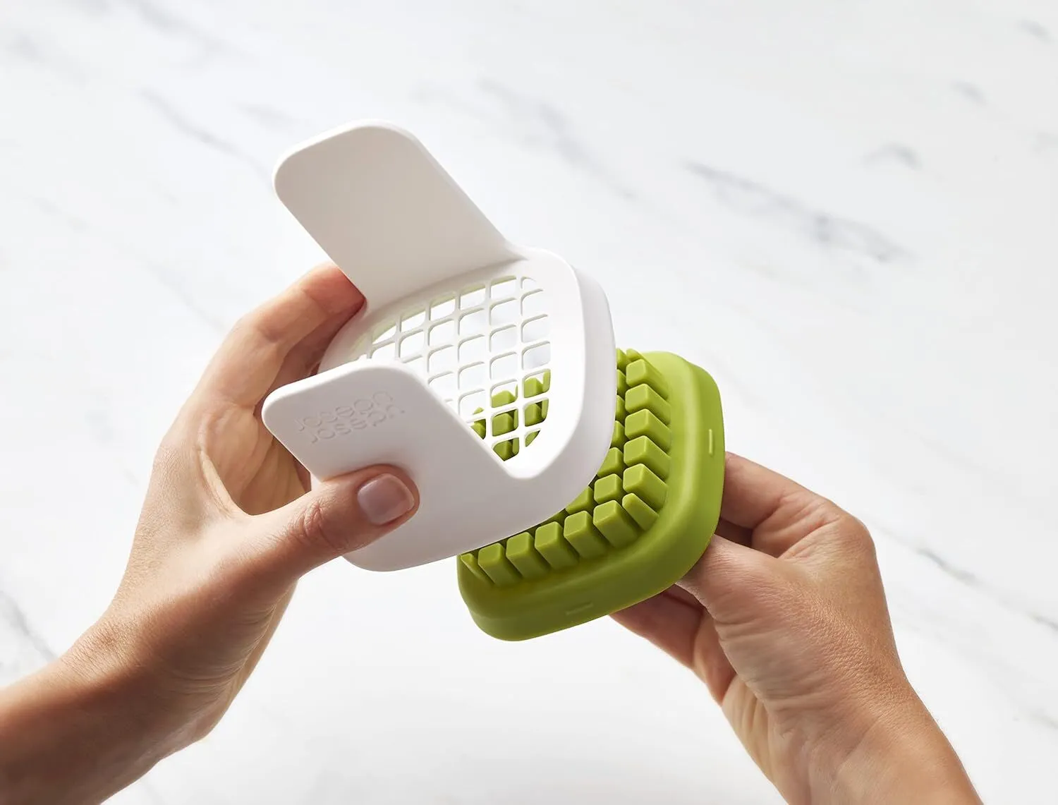 Joseph Joseph ChocoCup Vegetable Dicer Chopper in White/Green